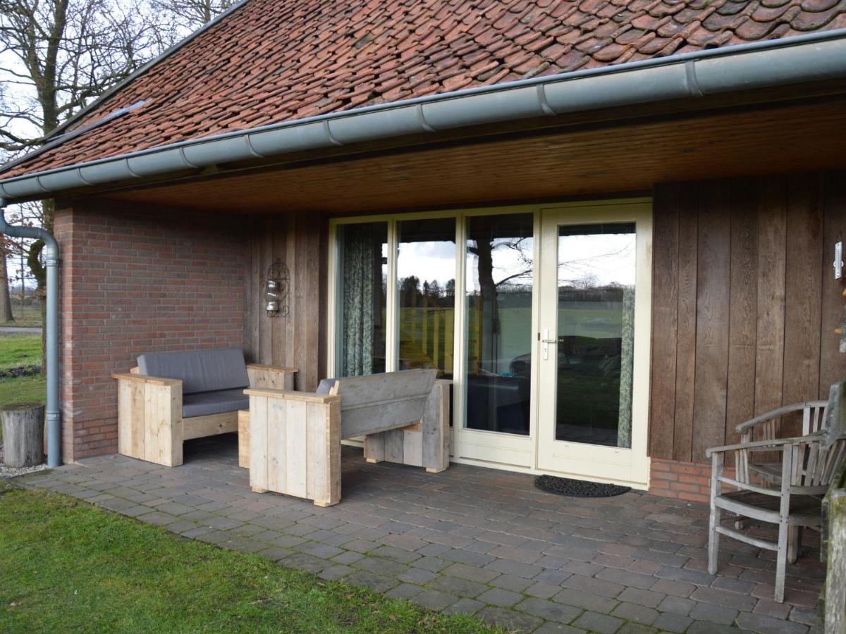 Peaceful Holiday Home With Roofed Terrace Geesteren  Eksteriør bilde